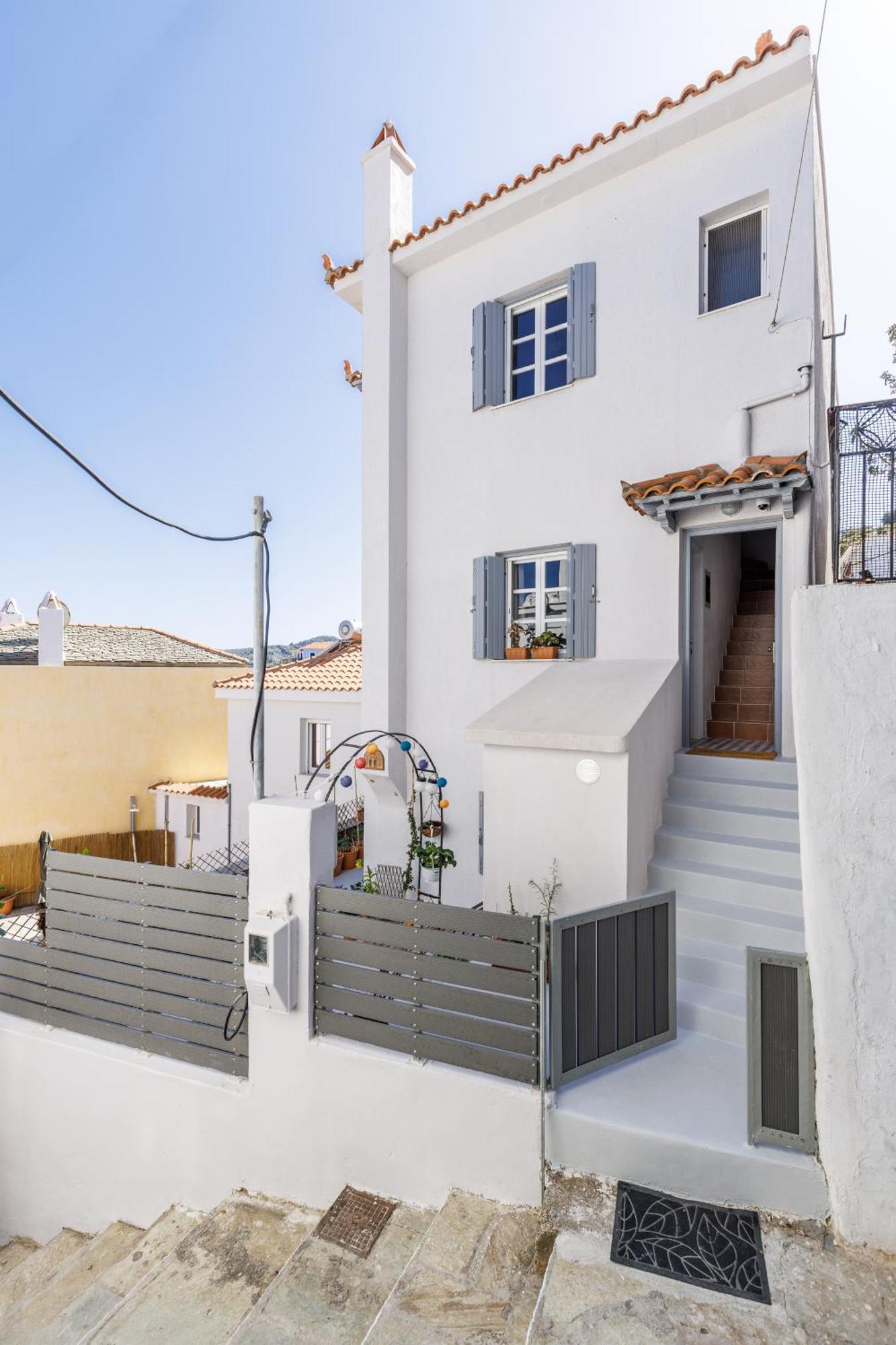 The Botanist Guesthouse Skopelos Town Exterior photo