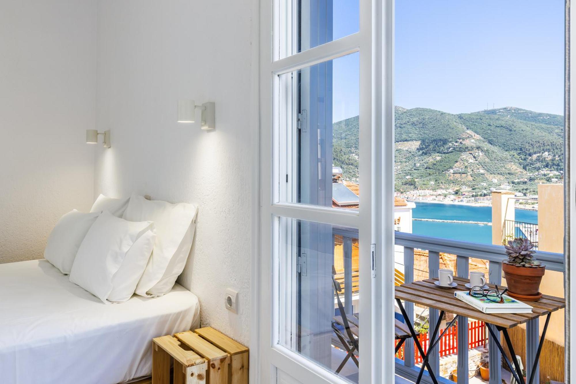 The Botanist Guesthouse Skopelos Town Exterior photo